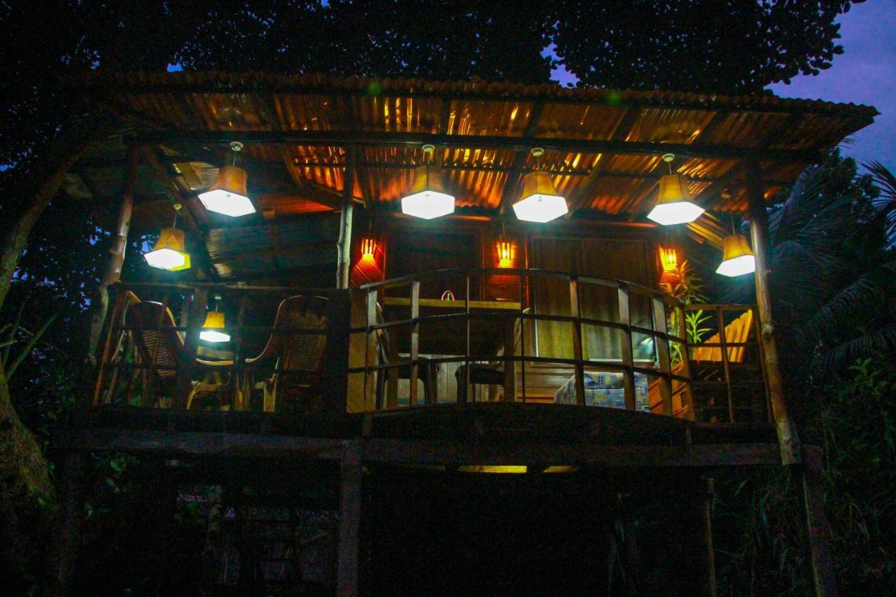 Experience The Comforts Of An Amazing Treehouse Sigiriya Exterior foto